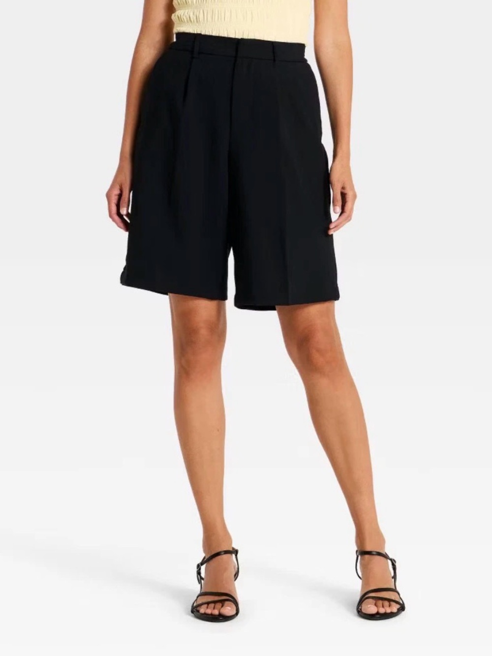 NWT Banana Republic Black Pleated Bermuda Shorts Sz 12.